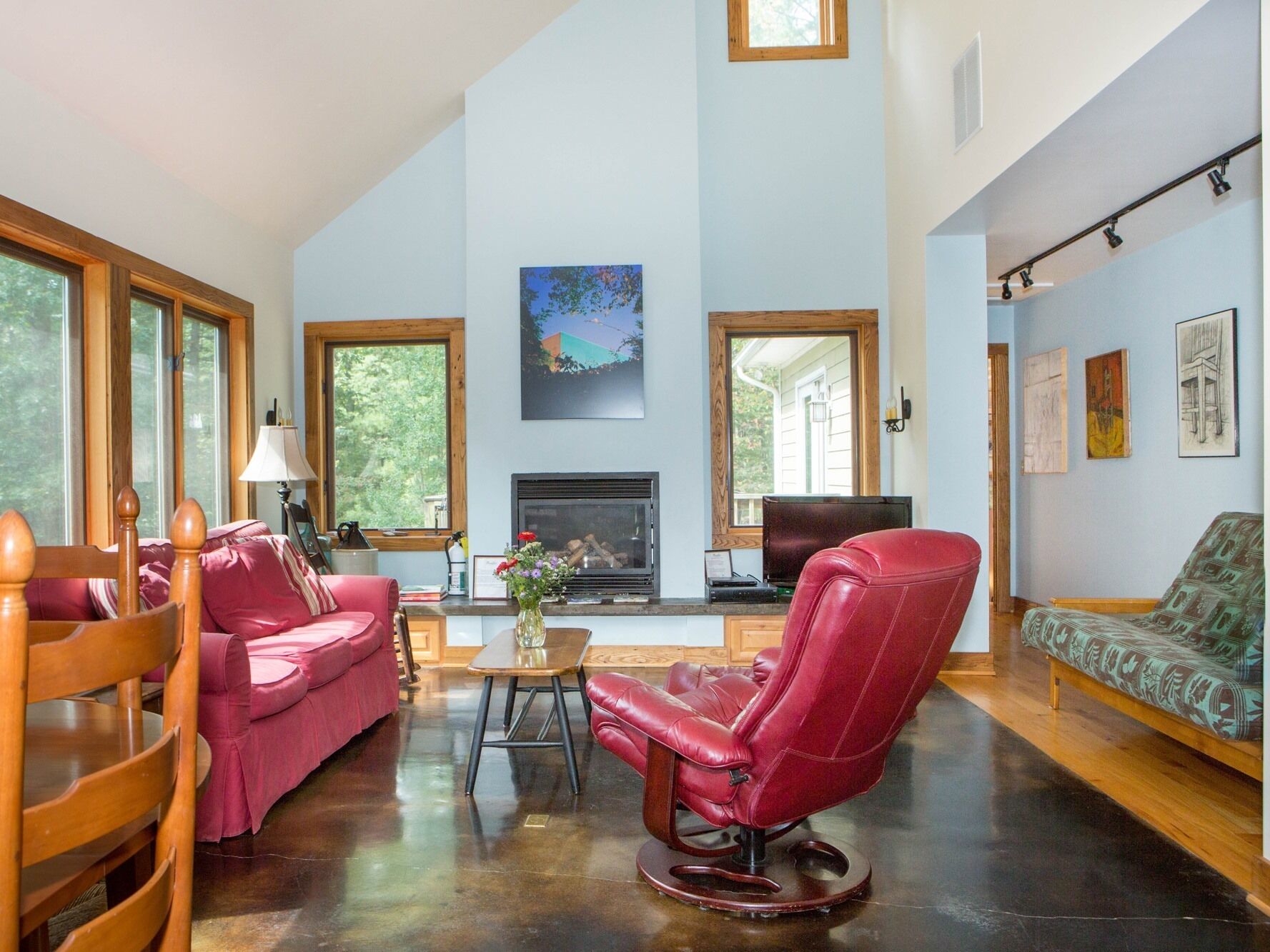 standard house, accessible, private bathroom (beauchamp house) | 1 bedroom