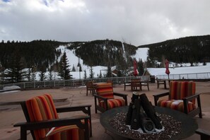 Deluxe Studio, 1 Queen Bed with Sofa bed, Kitchen, Resort View (Slopeside 2771) | Exterior