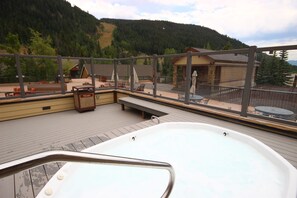 华丽开间, 1 张大床和 1 张沙发床, 厨房, 度假村景观 (Slopeside 2771) | 外观