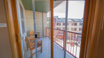 Premium Condo, 1 Bedroom, Balcony, Resort View (Silver Mill 8241) | Exterior