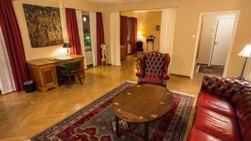 Individually decorated, individually furnished, desk, laptop workspace