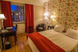 Junior-suite | Individuelt design, individuel indretning, skrivebord