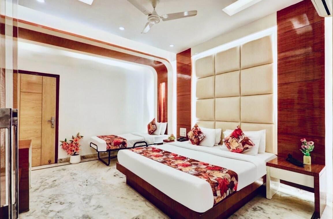 Deluxe Triple Room, 1 Double Bed, City View | Premium bedding, memory foam beds, free WiFi, bed sheets