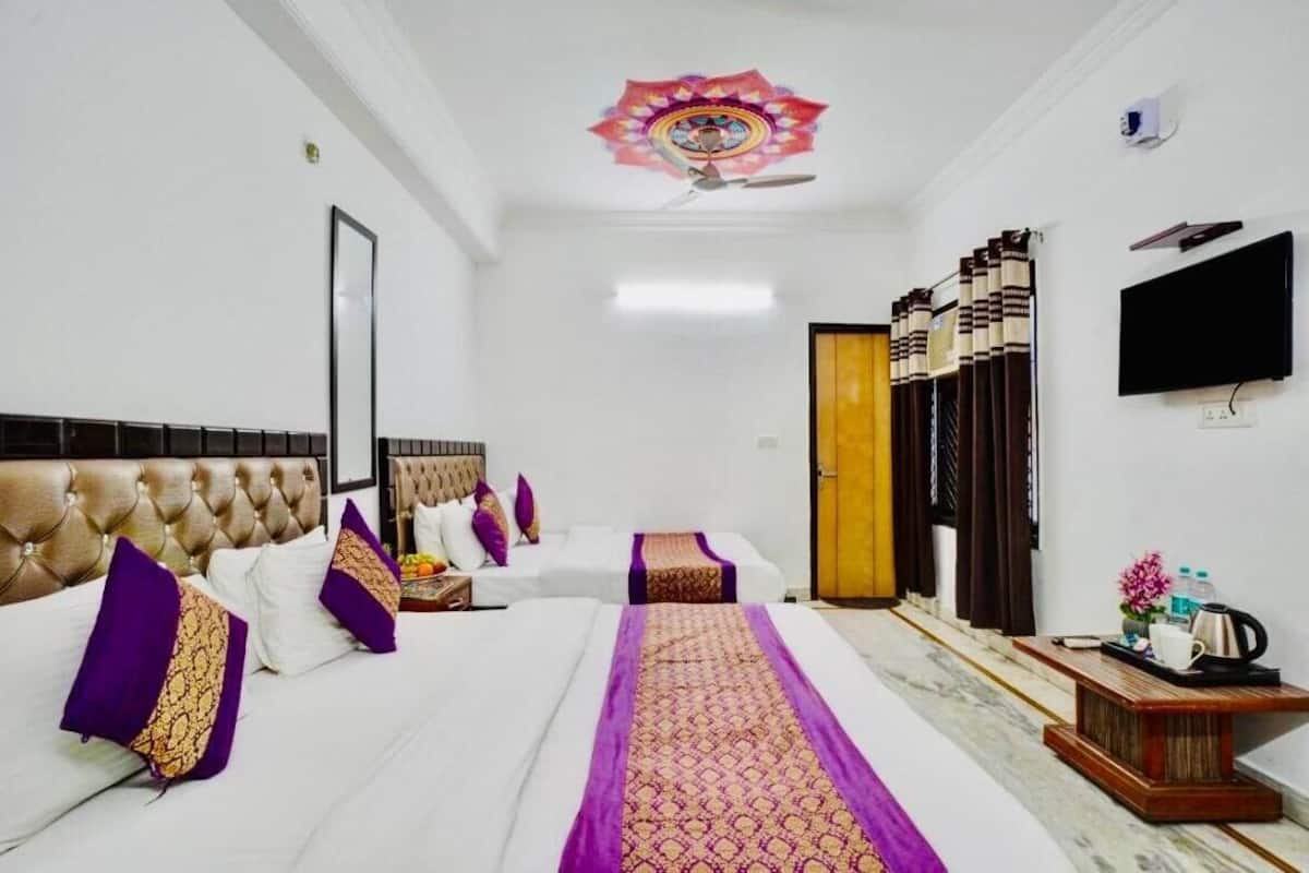 Kamar Double Keluarga | Seprai premium, busa memori, Wi-Fi gratis, dan seprai linen