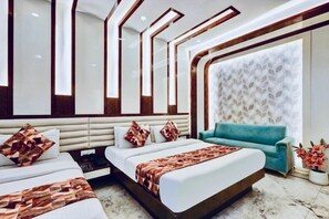 Peralatan tempat tidur premium, busa memori, Wi-fi percuma, cadar katil 