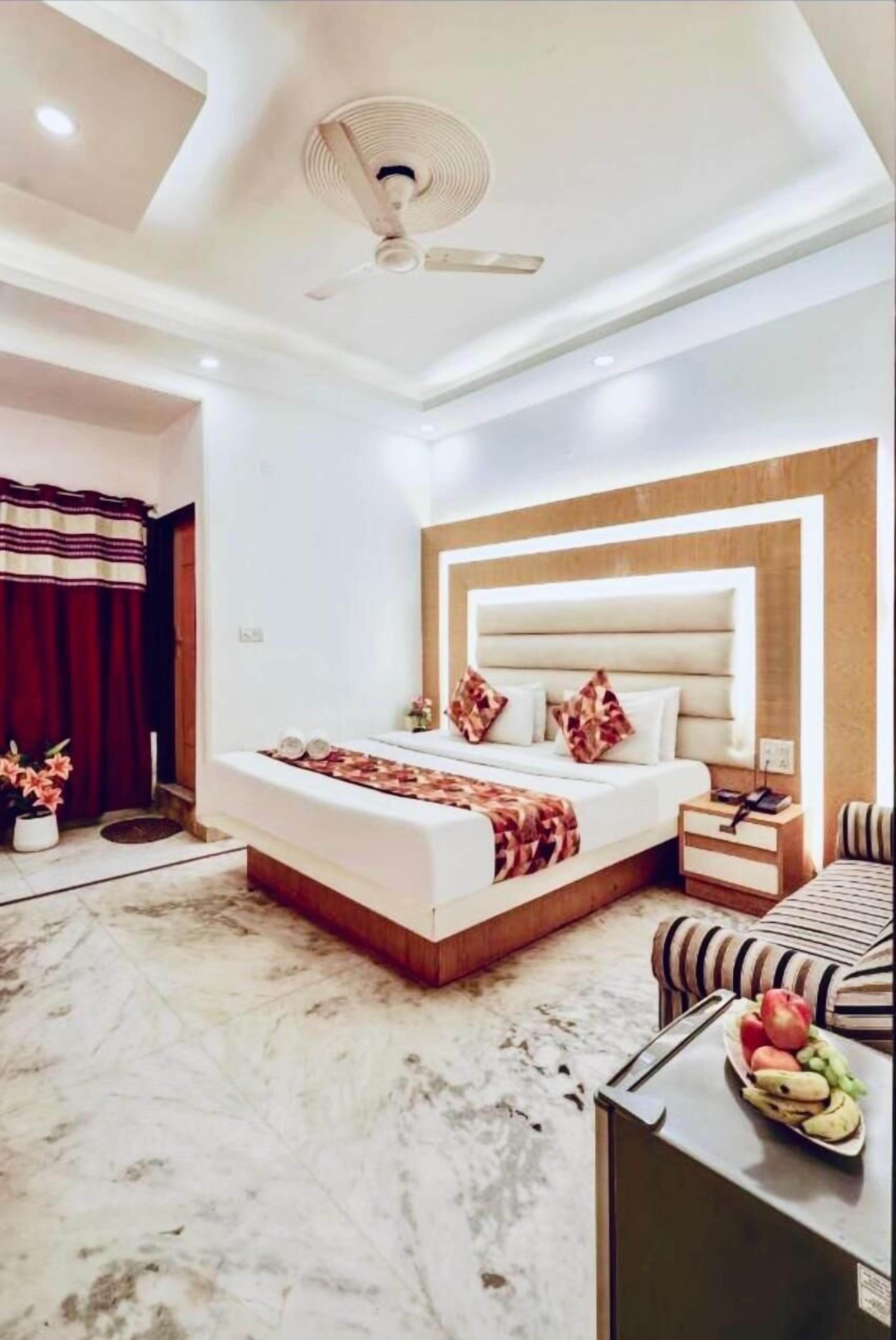 Deluxe Double Room, 1 Double Bed, City View | Premium bedding, memory foam beds, free WiFi, bed sheets