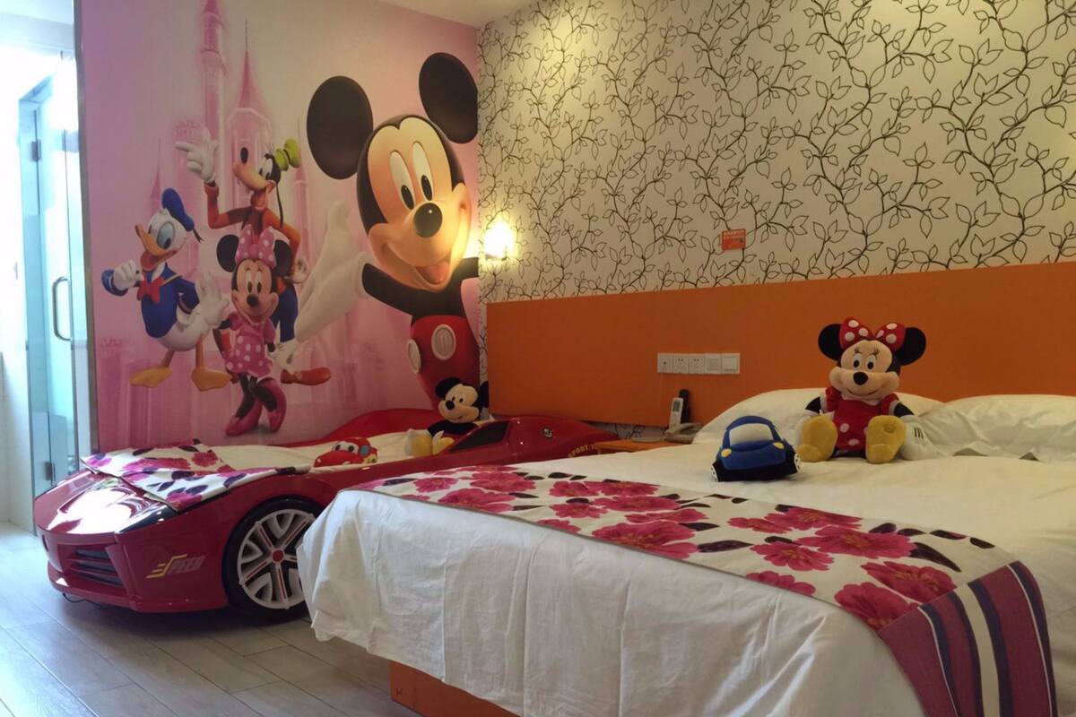 Familienzimmer | Schreibtisch, Verdunkelungsvorhänge, kostenloses WLAN