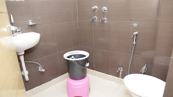 Buồng tắm vòi sen, vòi sen phun mưa, đồ dùng nhà tắm miễn phí
