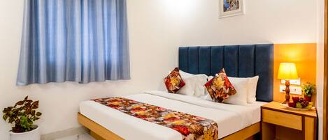 Chambre Deluxe double, 1 chambre | Minibar, coffre-fort, accĂšs au Wi-Fi (inclus), literie fournie