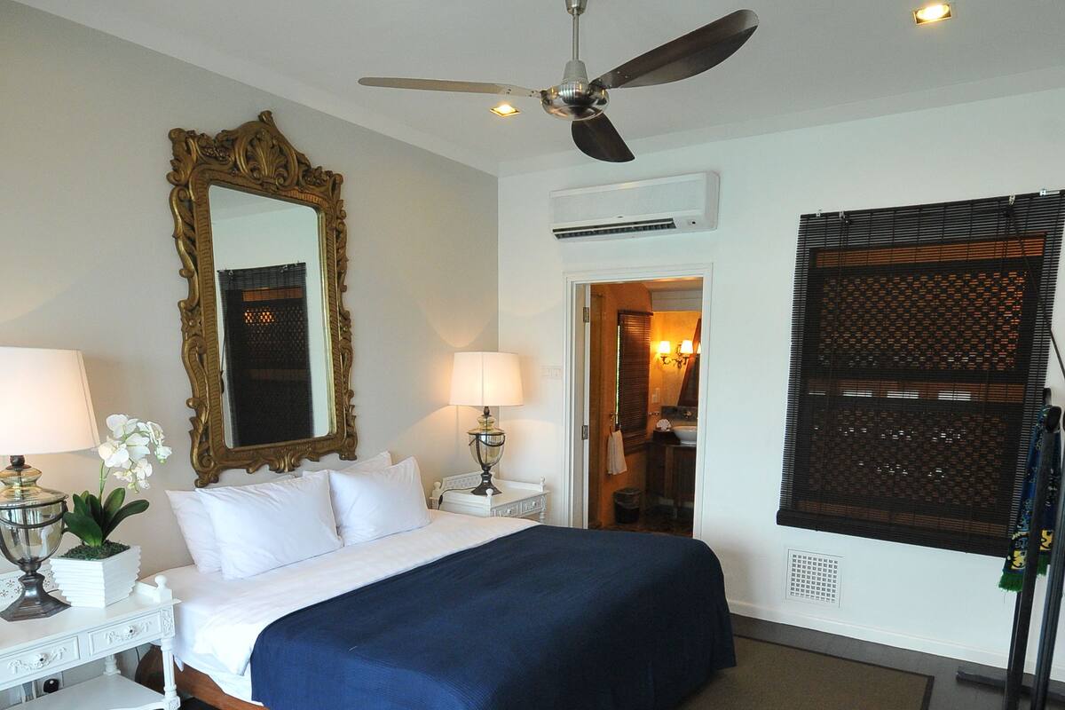 In-room safe, desk, soundproofing, iron/ironing board