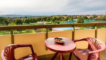 Minibar, in-room safe, desk, blackout curtains