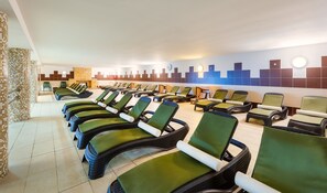 Sauna, hot tub, steam room, hot springs/mineral springs, body treatments