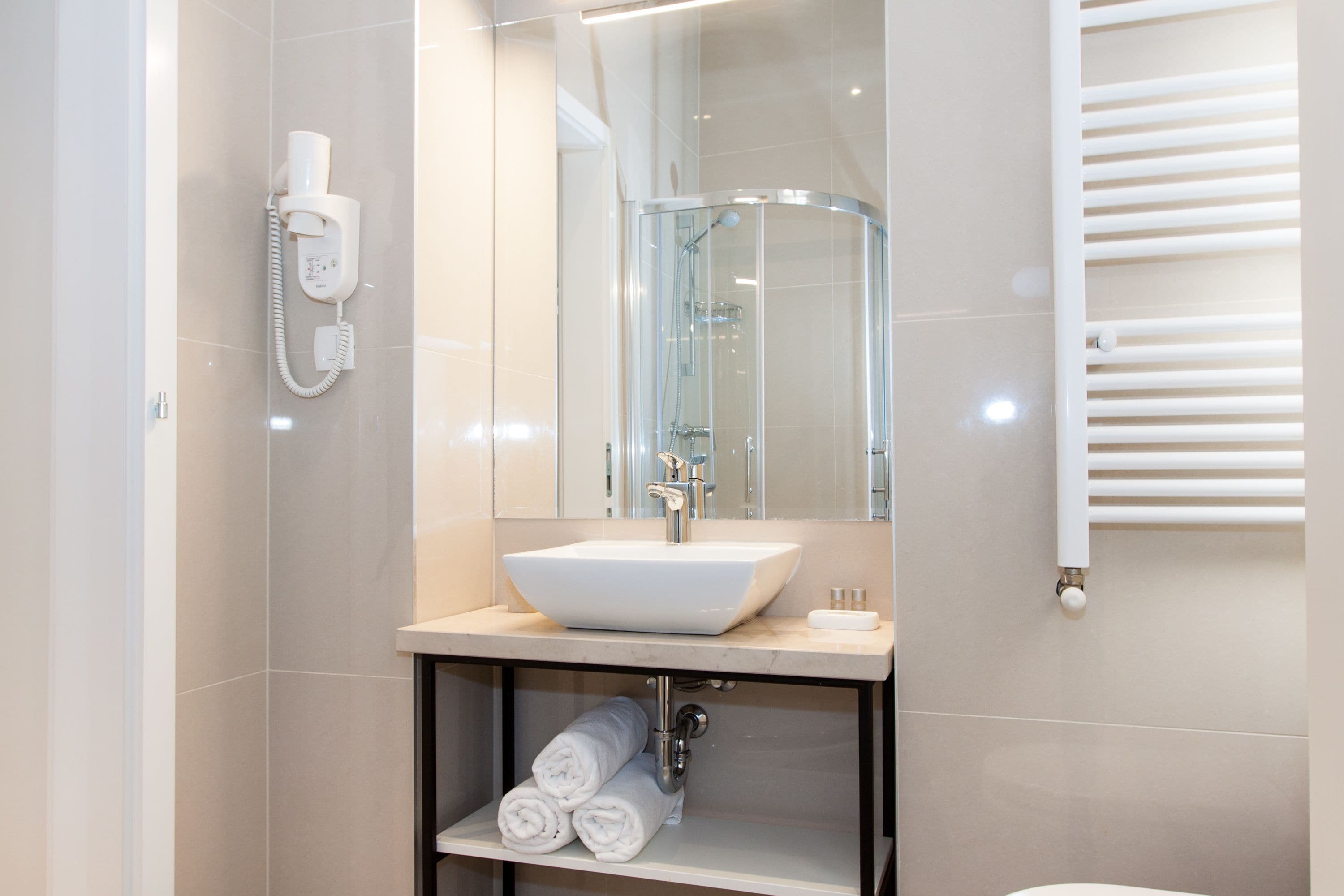 Apartamento superior | Lavabo del cuarto de baño