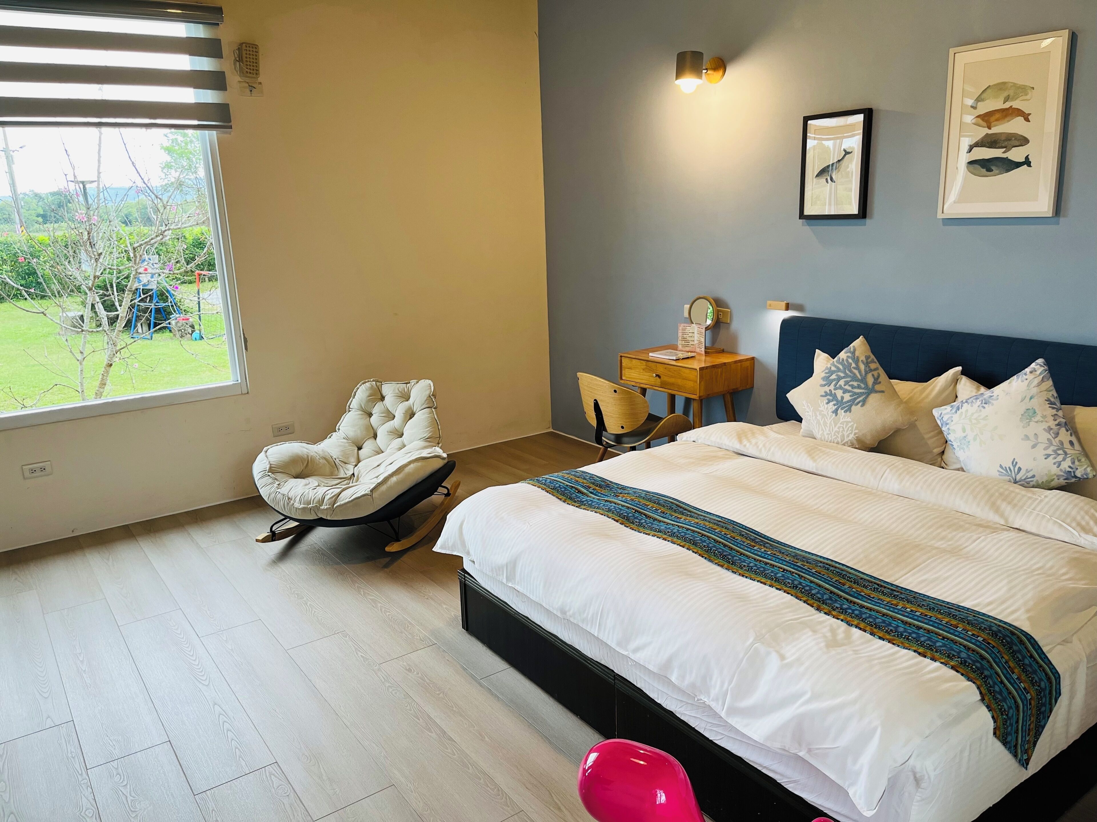 Chambre Confort double, 1 grand lit, côté jardin | 1 chambre, rideaux d’obscurcissement, système d’insonorisation