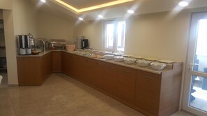 บริการอาหารเช้า อาหารกลางวัน อาหารเย็น, อาหารตุรกี