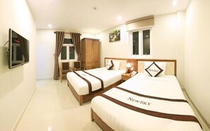 Minibar, desk, soundproofing, free WiFi - New Sky Hotel (Da Nang)