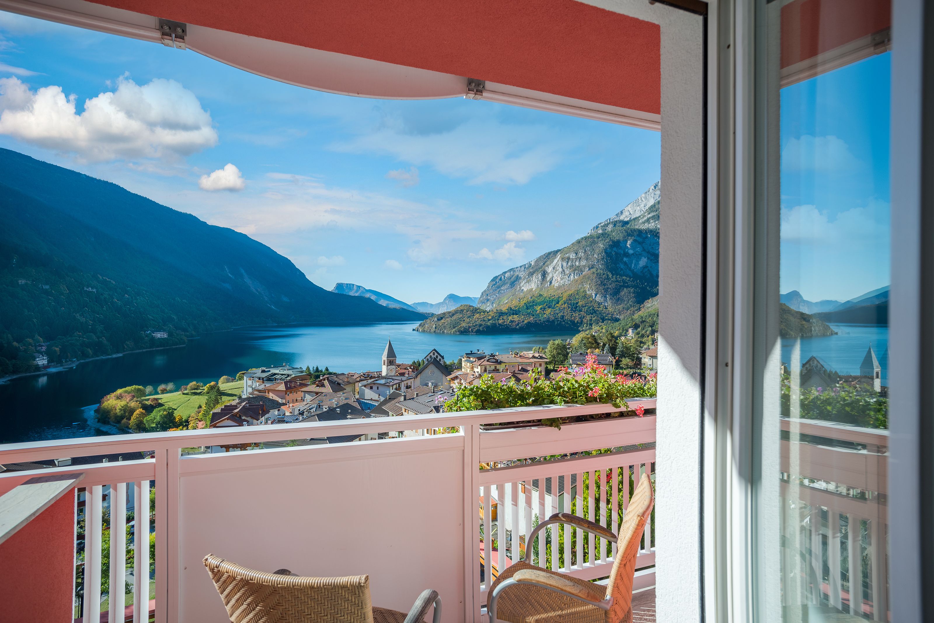 标准双人房, 阳台, 湖景 | 客房景观