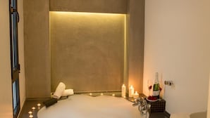 Bathroom - S30 Reina Victoria Suites (Alicante)