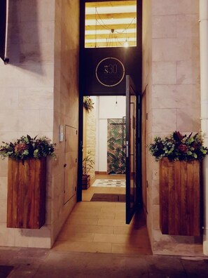 Exterior - S30 Reina Victoria Suites (Alicante)