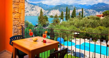 Villa Isabella Hotel & Residence