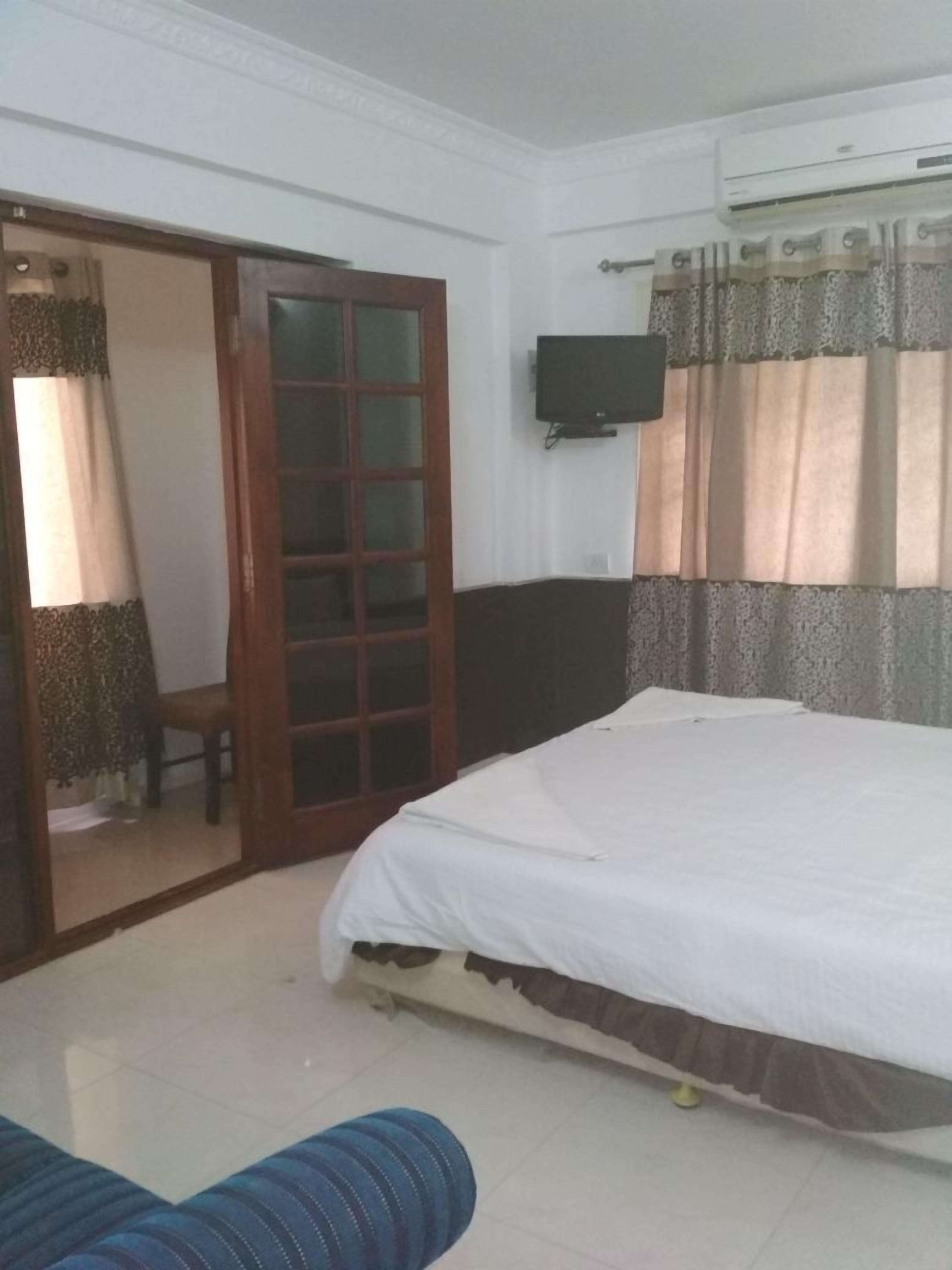 Standard Room | In-room safe, soundproofing, iron/ironing board, free WiFi