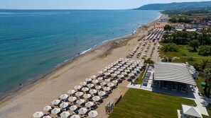 靠近海滩、水肺潜水、间海滩酒吧