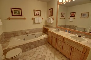 Departamento (1 Bedroom) | Baño | Secadora de cabello y toallas 