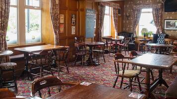 Daily full breakfast for a fee