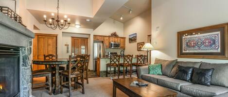 Premier Condo, 2 Bedrooms, Pool Access, Resort View (Jack Pine 8008) | Living room