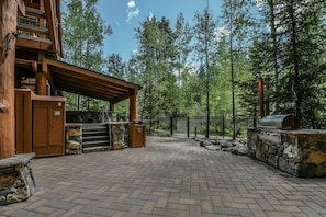 Premier Condo, 2 Bedrooms, Pool Access, Resort View (Jack Pine 8008) | Property grounds