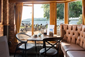 Breakfast, lunch, dinner served; local cuisine - Wateredge Inn- The Inn Collection group (Ambleside)
