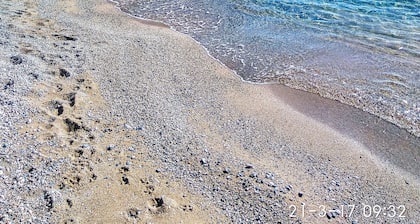 George Apartments by the Sea and Airport