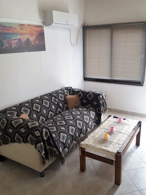 Classic Room, 1 Bedroom, Garden Area | Free WiFi - George Apartments by the Sea and Airport (Markopoulo Mesogaias)