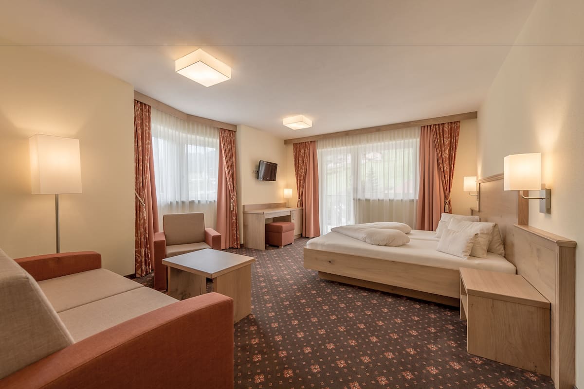 Ropa de cama de alta calidad y minibar