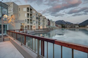 Superior Condo, 1 Bedroom, Fireplace, Lake View (Argentine 1507) | Exterior