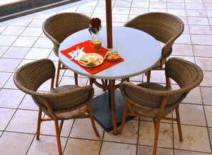 Breakfast area - MGA Hostel & Tours (Yerevan)