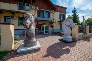 Property grounds - Guest House Konyushenniy Dvor (Ryazan)