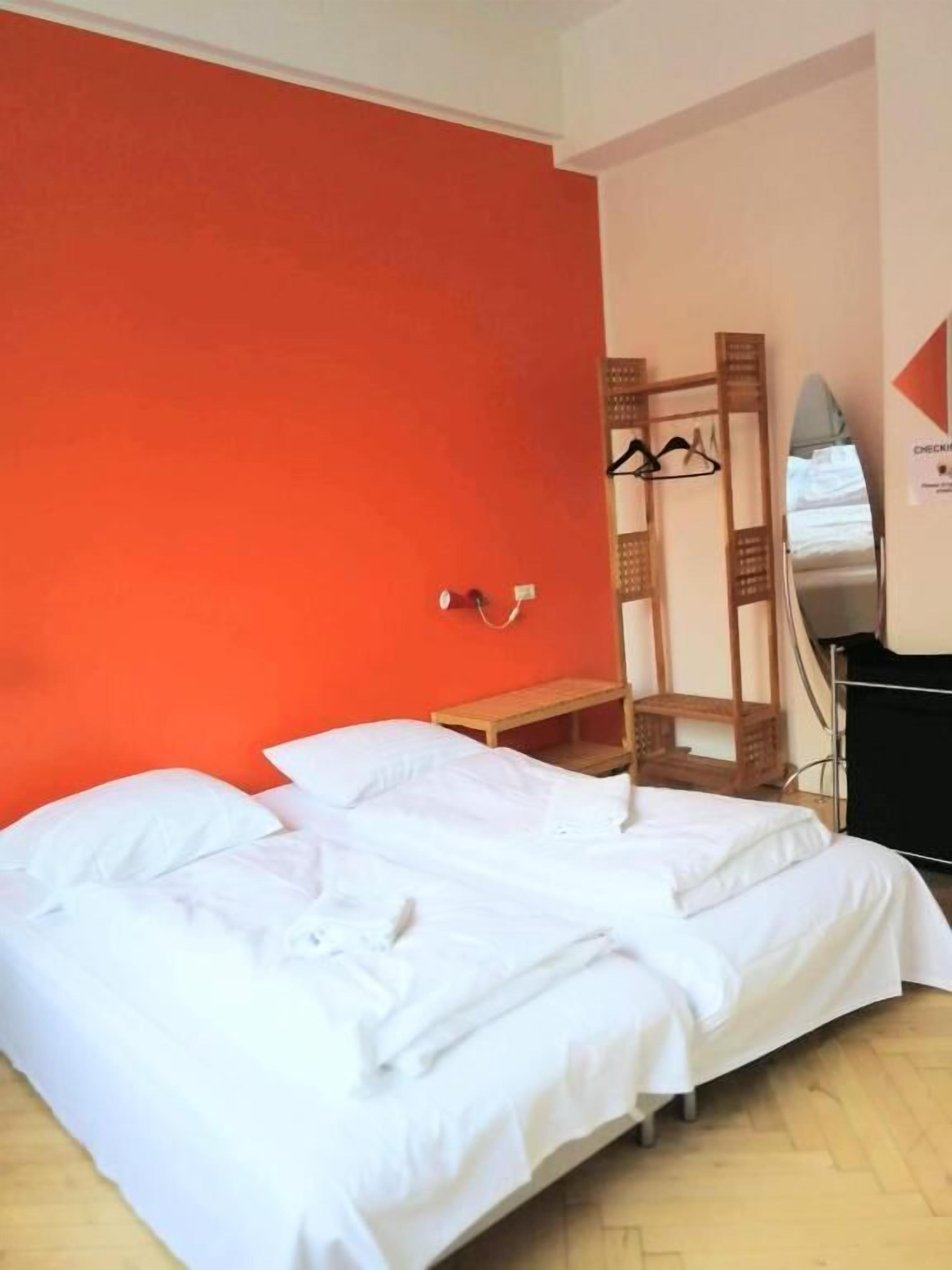 Triple Room | Free WiFi, bed sheets