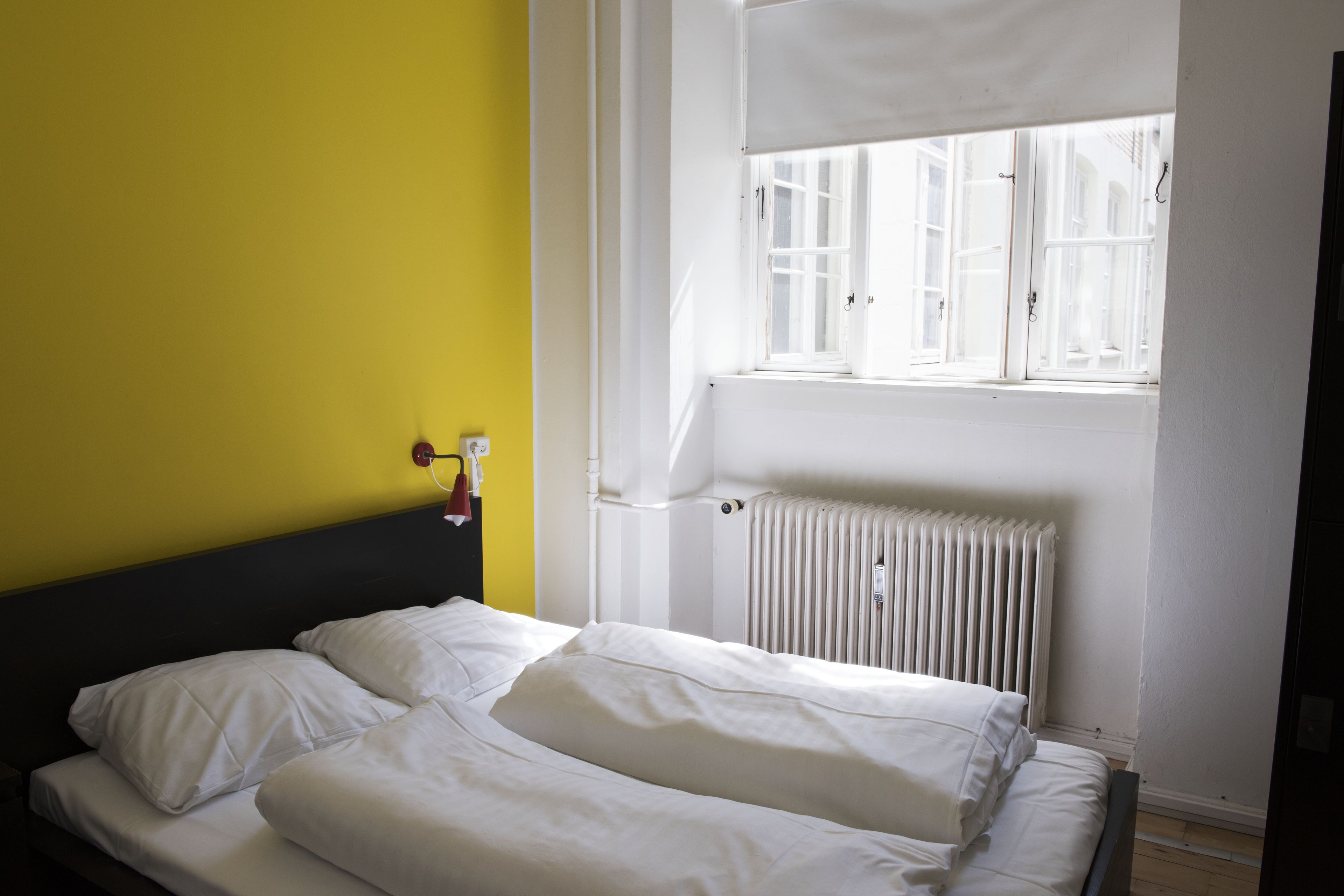 Free WiFi, bed sheets