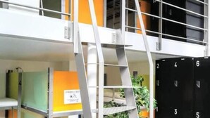 16 Bed Dorm (age from 17-39yo) | Interiör