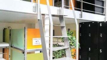 16 Bed Dorm | Intérieur
