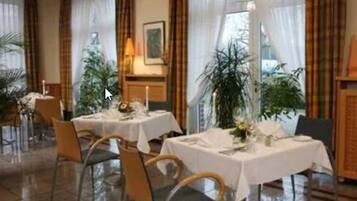 Desayuno buffet incluido entre semana