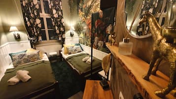 Basic Twin Room, 2 Twin Beds | 1 bedroom, down comforters, individually furnished, laptop workspace