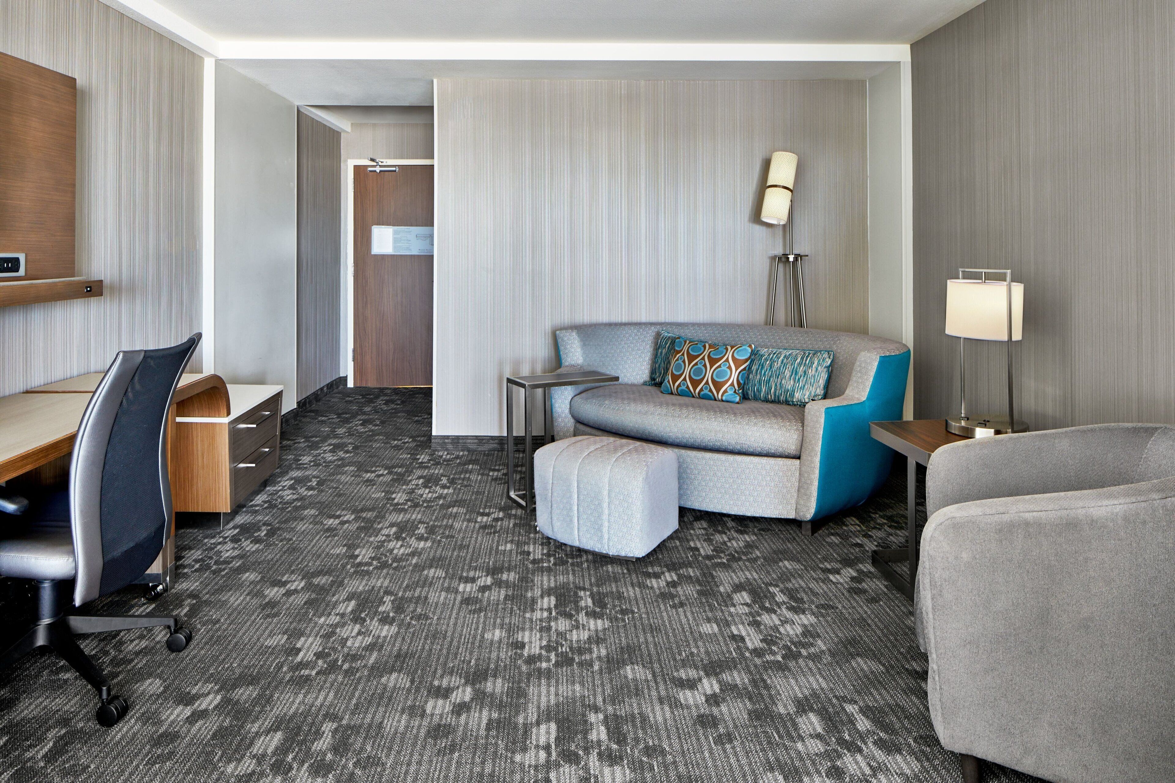 studio, 1 king bed with sofa bed | desk, laptop workspace, blackout curtains, iron/ironing board