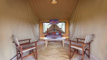 Family Room | Free WiFi