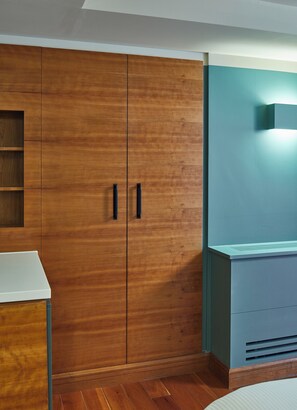 Wardrobe - master Farringdon (London)