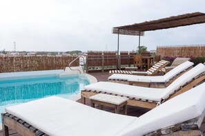 Outdoor pool, a rooftop pool - Papaya 20 by CocoBR (Playa del Carmen)
