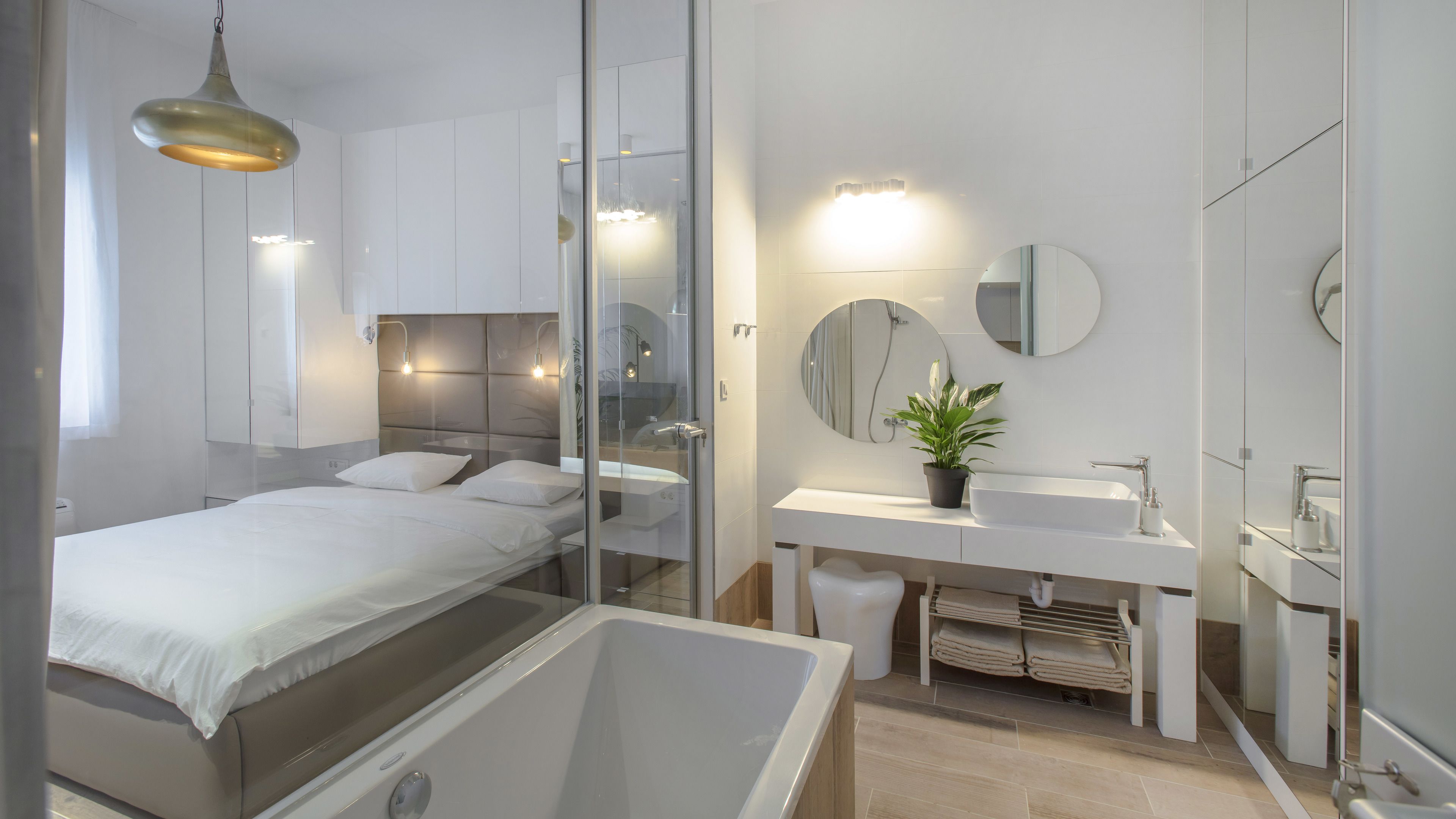 Deluxe Apartment, 1 Bedroom, Kitchen, Sea View | Bathroom