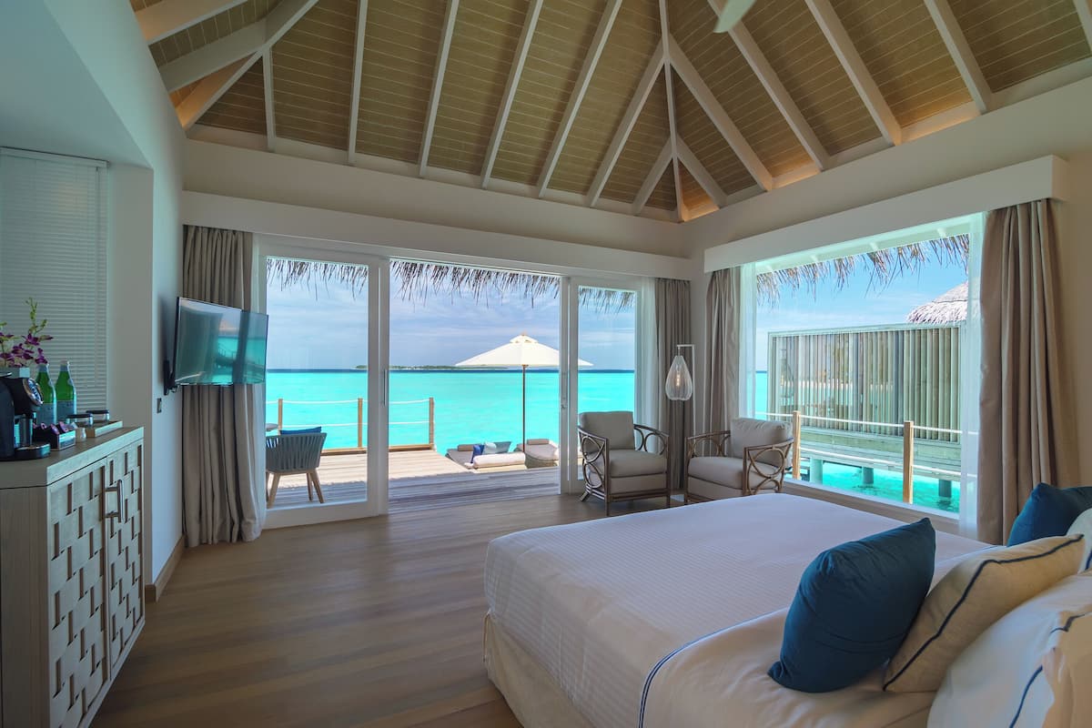 1 bedroom, premium bedding, minibar, in-room safe