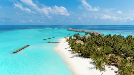 Aerial view. Baglioni Resort Maldives Luxury All Inclusive - LHW